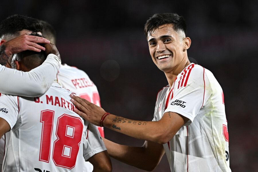 &laquo;Собираются бороться за чемпионство&raquo;. Бубнов одобряет трансферную кампанию &laquo;Спартака&raquo;