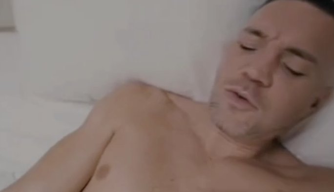 Дзюба снялся в рекламе мессенджера, спародировав свое скандальное видео