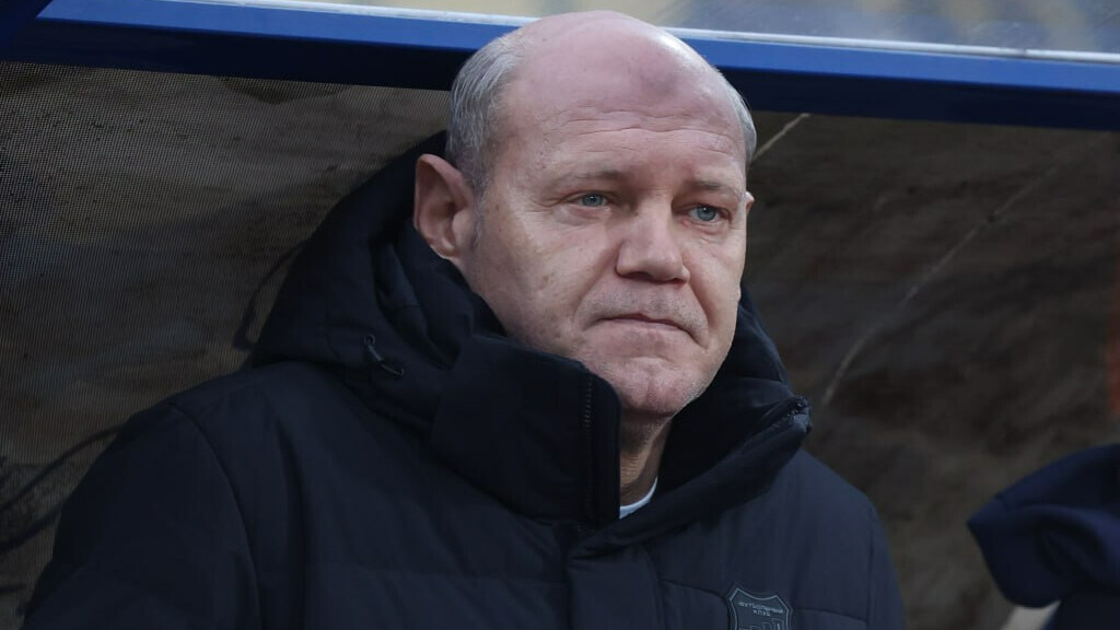 Ромащенко объявил об уходе с поста главного тренера &laquo;Урала&raquo;