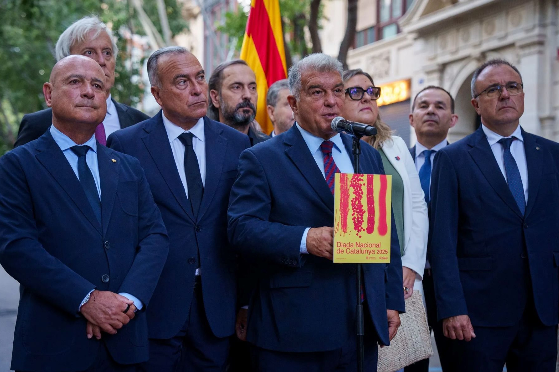 Лапорта не будет переизбираться на пост президента Барселоны