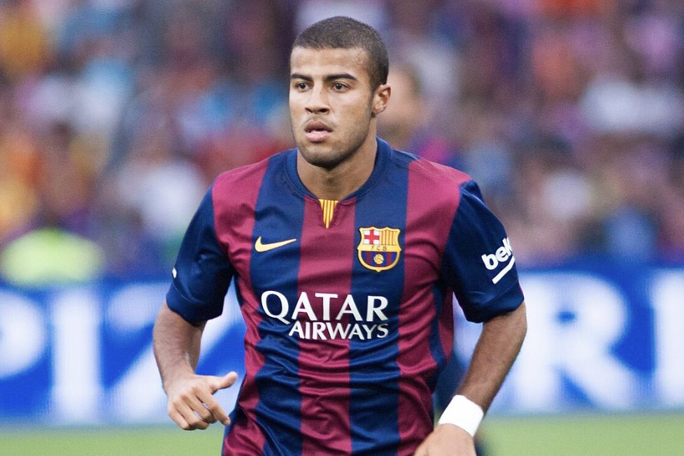 Бывший хавбек Барселоны Рафинья завершил карьеру