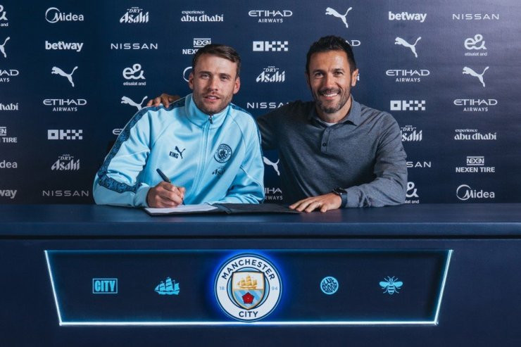 Кто тратит миллиарды фунтов в главных клубах Англии. Бывшие средние футболисты и люди с улицы