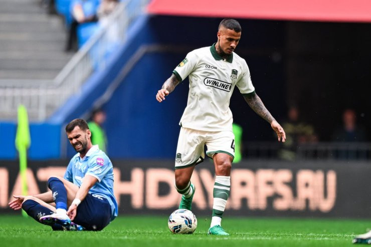 Скандальное судейство и шокирующая игра защитников. Антигерои зрелищного шестого тура РПЛ