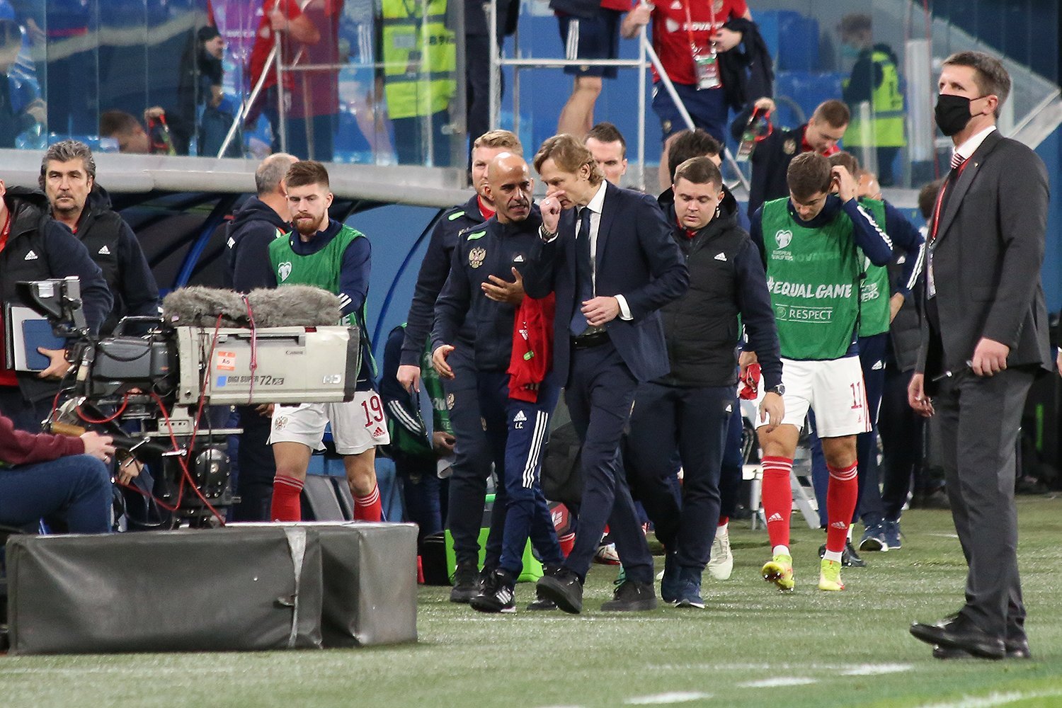 Совмещение постов не сказалось на работе Карпина в сборной &mdash; Митрофанов