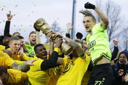 Бывший футболист сборной России арестован за границей. Вопиющий скандал!