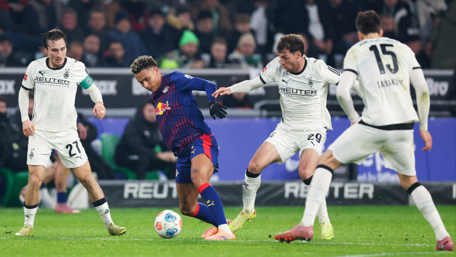 &laquo;Боруссия&raquo; Менхенгладбах сыграла вничью с &laquo;Лейпцигом&raquo; в матче чемпионата Германии