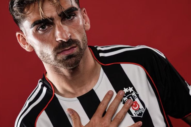 Ноттингем отправил форварда Жоту в аренду в Бешикташ