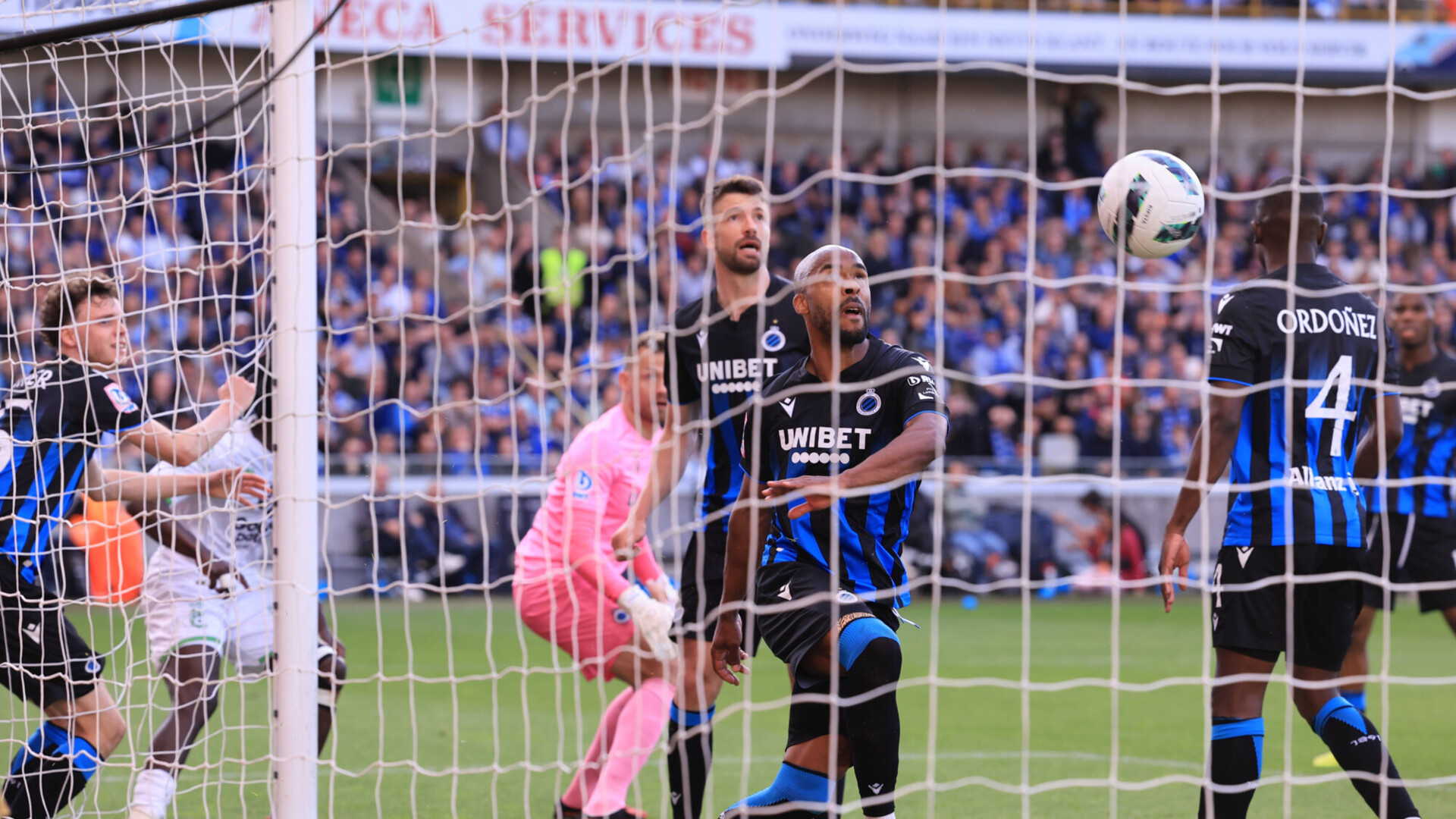 &laquo;Брюгге&raquo; в 19‑й раз выиграл чемпионат Бельгии