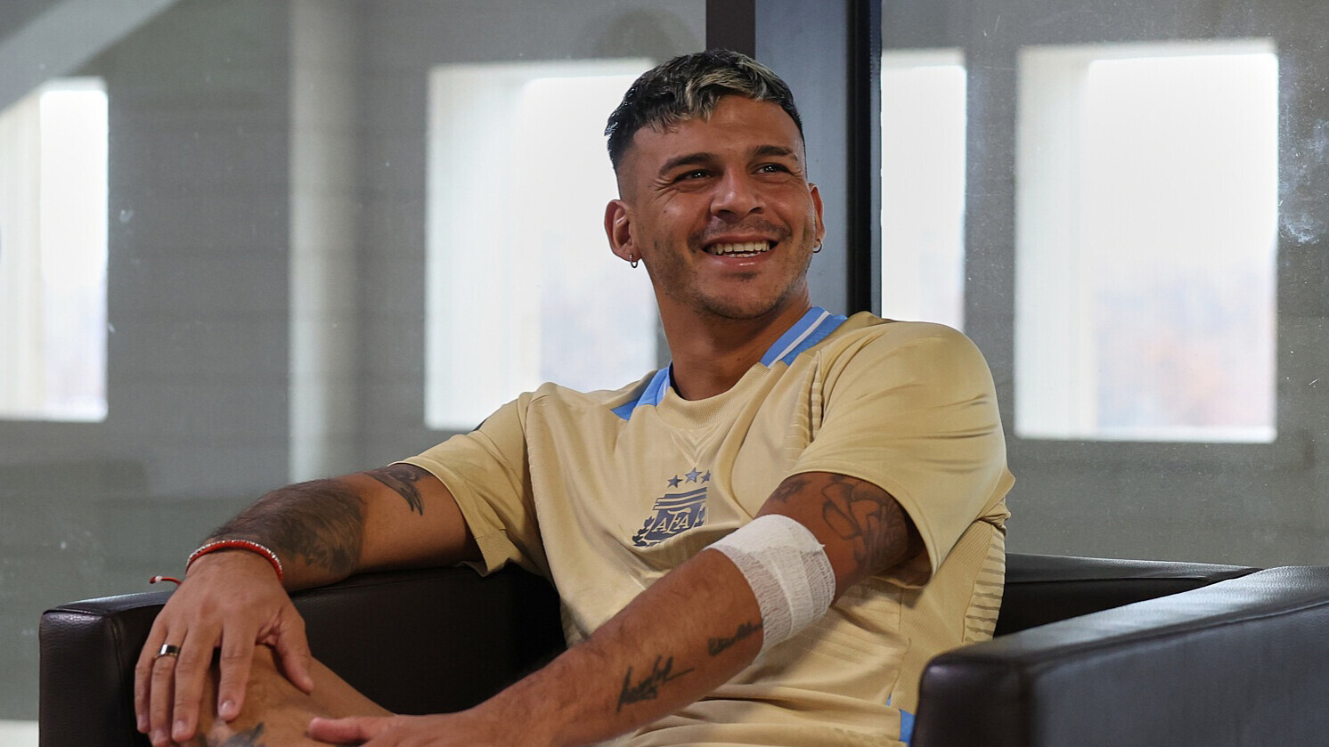 &laquo;Он выглядит, как мы, когда на &laquo;ветеранчиков&raquo; выходим играть&raquo;. Аршавин &mdash; о физическом состоянии Веры