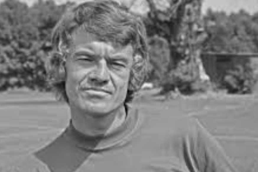 Умер бывший футболист и тренер Челси Эдди Маккриди