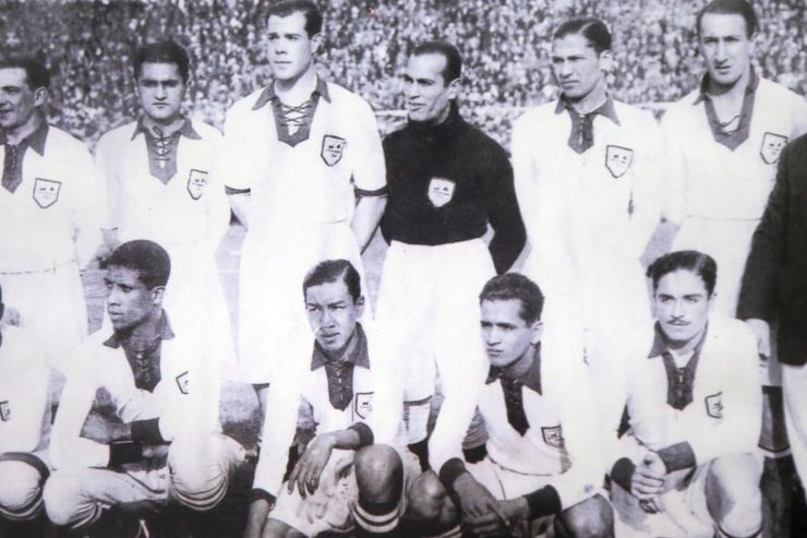 Океан, горы, равнина и огромная река. Необычный путь команды на первый чемпионат мира