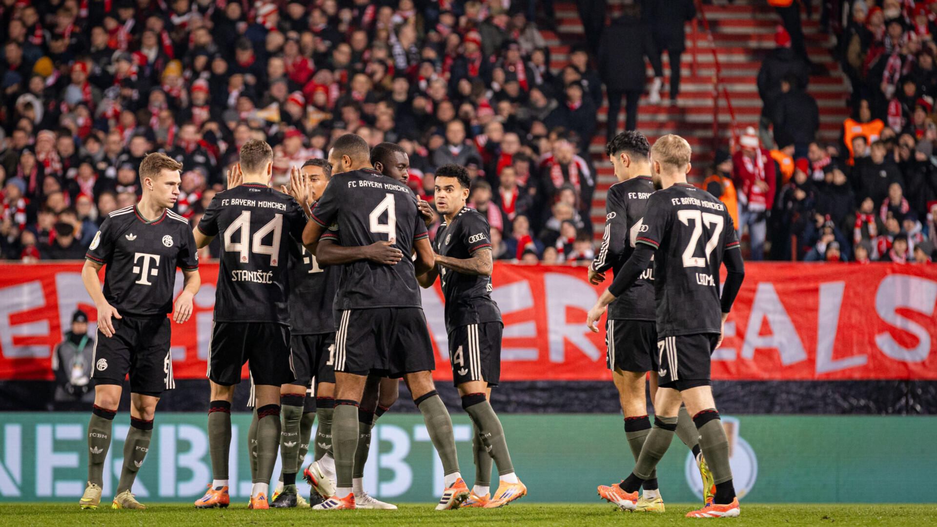 &laquo;Бавария&raquo; победила &laquo;Унион&raquo; и вышла в четвертьфинал Кубка Германии