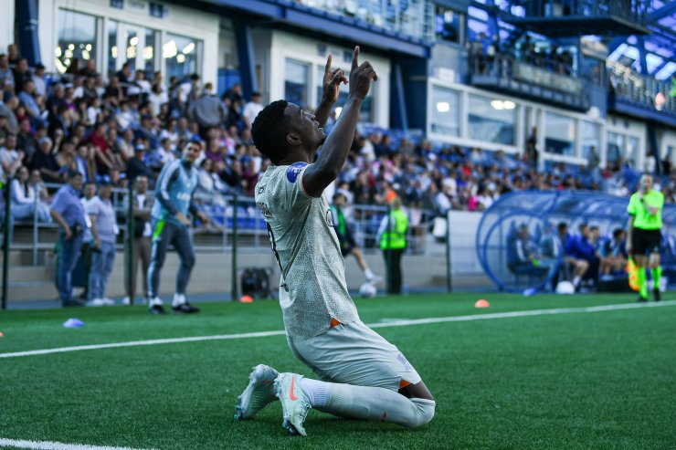 Перформанс Латышонка, влияние Кордобы, шикарное дерби. Символическая сборная 29-го тура РПЛ