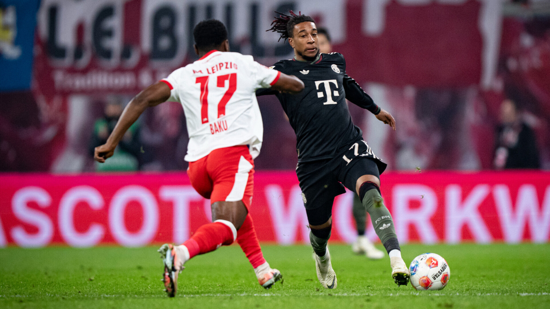 &laquo;Бавария&raquo; на выезде разгромила &laquo;Лейпциг&raquo; в матче Бундеслиги, Олисе отдал три голевые передачи